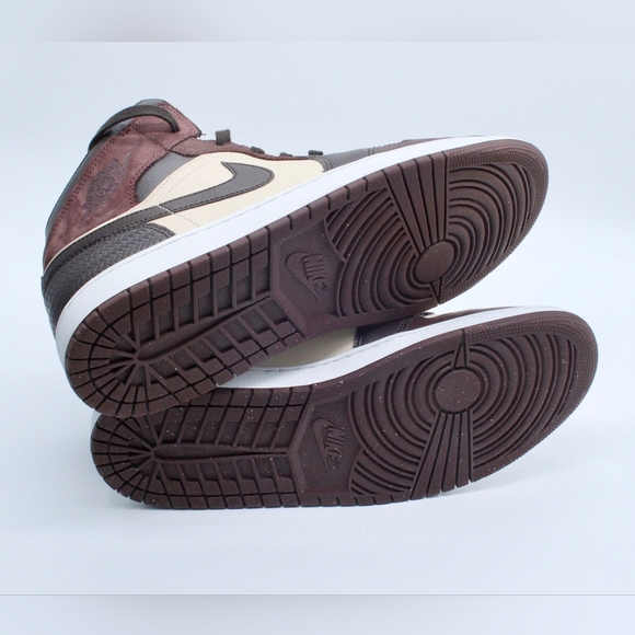 Air Jordan 1 Mid SE 'Paris YMCA' - Picture 8 of 9